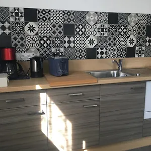  Appartement T2 Indépendant Dans Maison